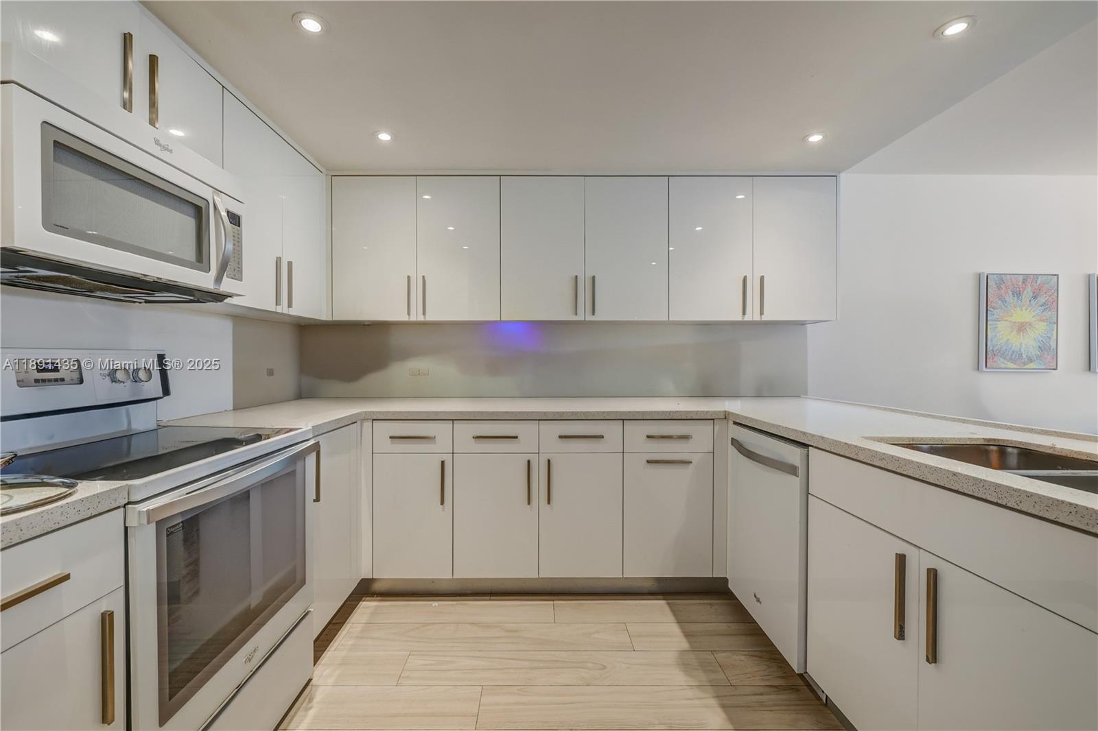1901 Brickell Ave #B413, Miami, FL, 33129 - Investment Condo. Photo #1