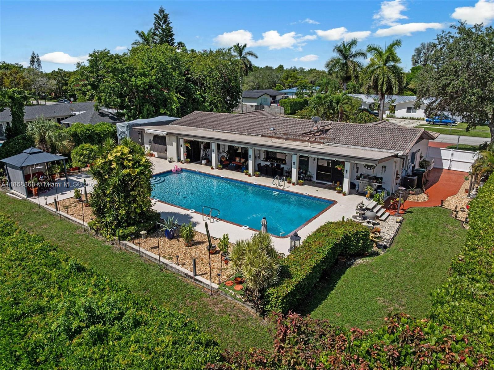 11905 SW 107th Ave, Miami, FL, 33176 - Investment Single Family Home. Photo #1