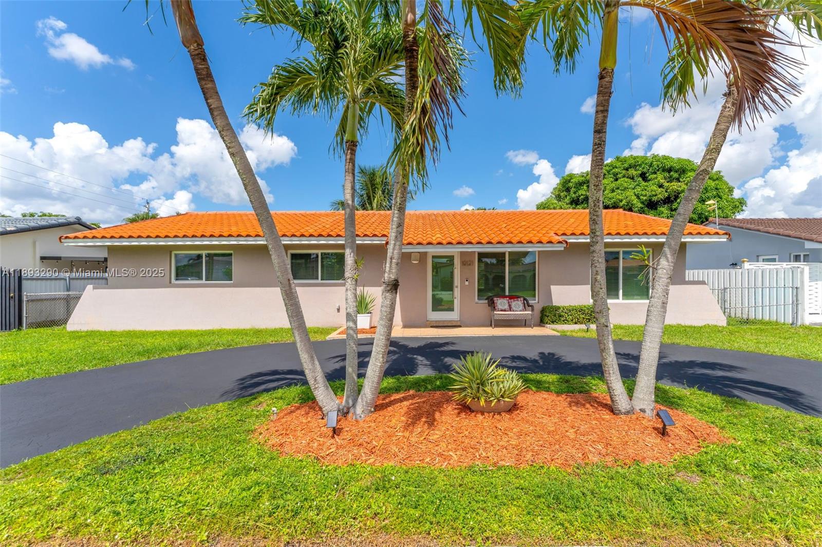 10121 SW 4th St, Miami, FL, 33174 - Investment Single Family Home. Photo #1