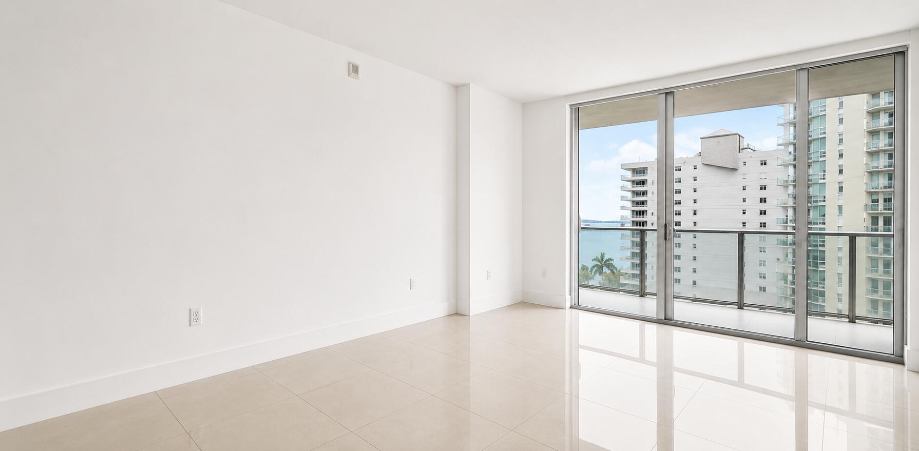 1300 Brickell Bay #1005, Miami, FL, 33131 - Investment Condo. Photo #1