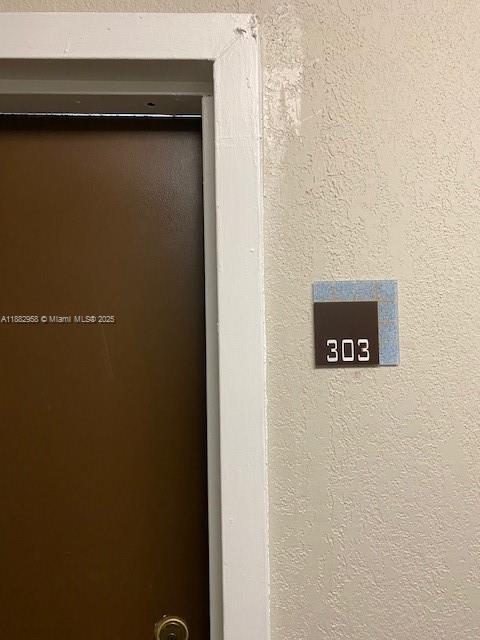 494 NW 165th St Rd #C-303, Miami, FL, 33169 - Investment Condo. Photo #1