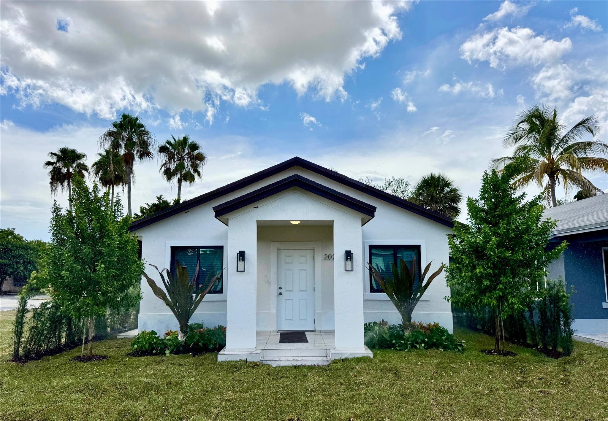 20282 SW 122nd Ct, Miami, FL, 33177 - Investment Single Family Home. Photo #1
