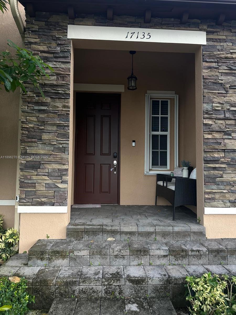 17135 SW 96 ST, Miami, FL, 33196 - Investment Townhome. Photo #1