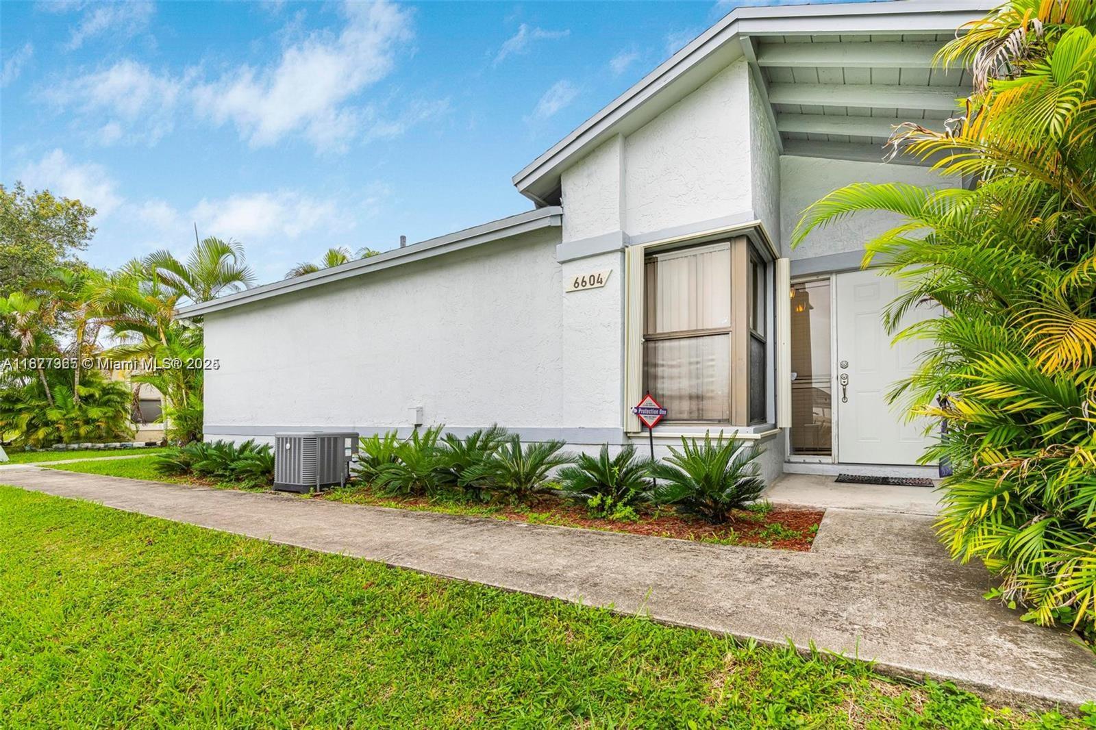 6604 SW 152nd Pl #26-04, Miami, FL, 33193 - Investment Townhome. Photo #1