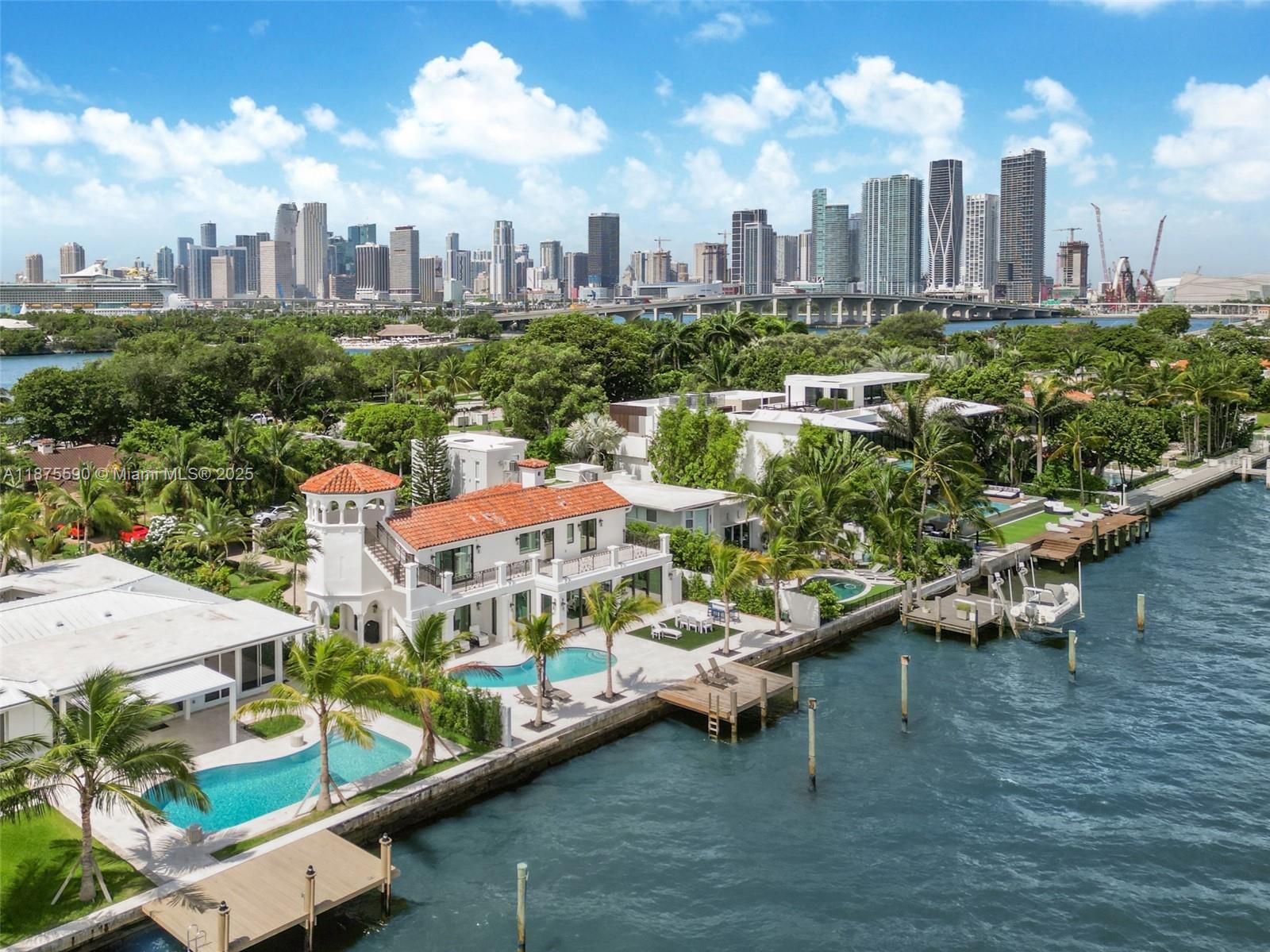 1001 N Venetian Dr, Miami, FL, 33139 - Investment Single Family Home. Photo #1