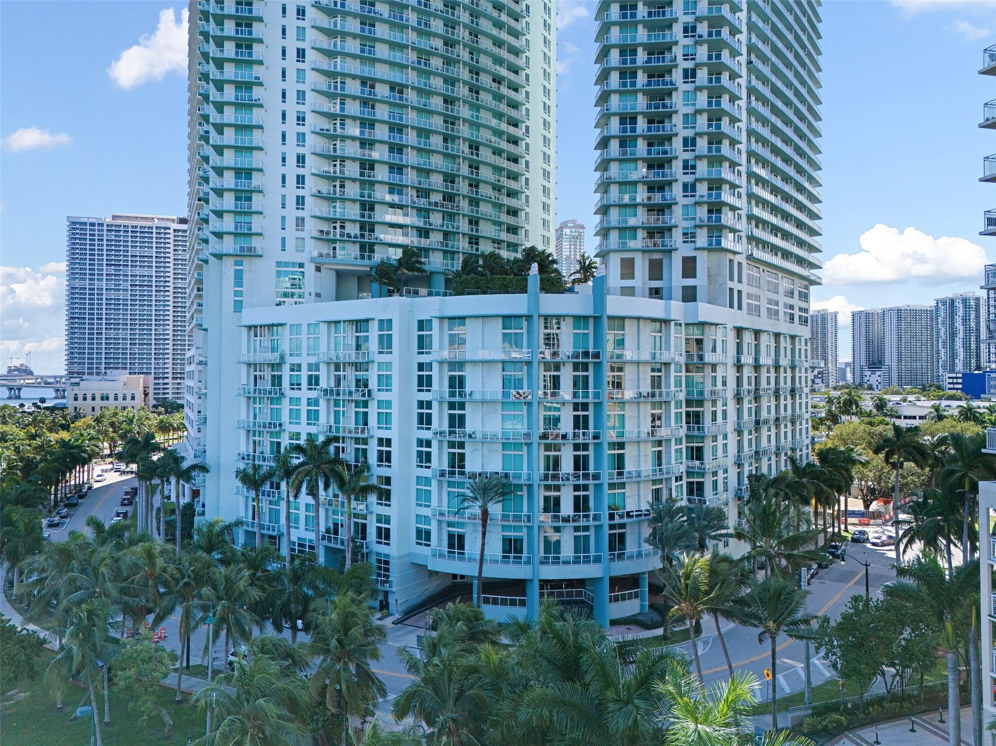 1900 N Bayshore Dr #706, Miami, FL, 33132 - Investment Condo. Photo #1