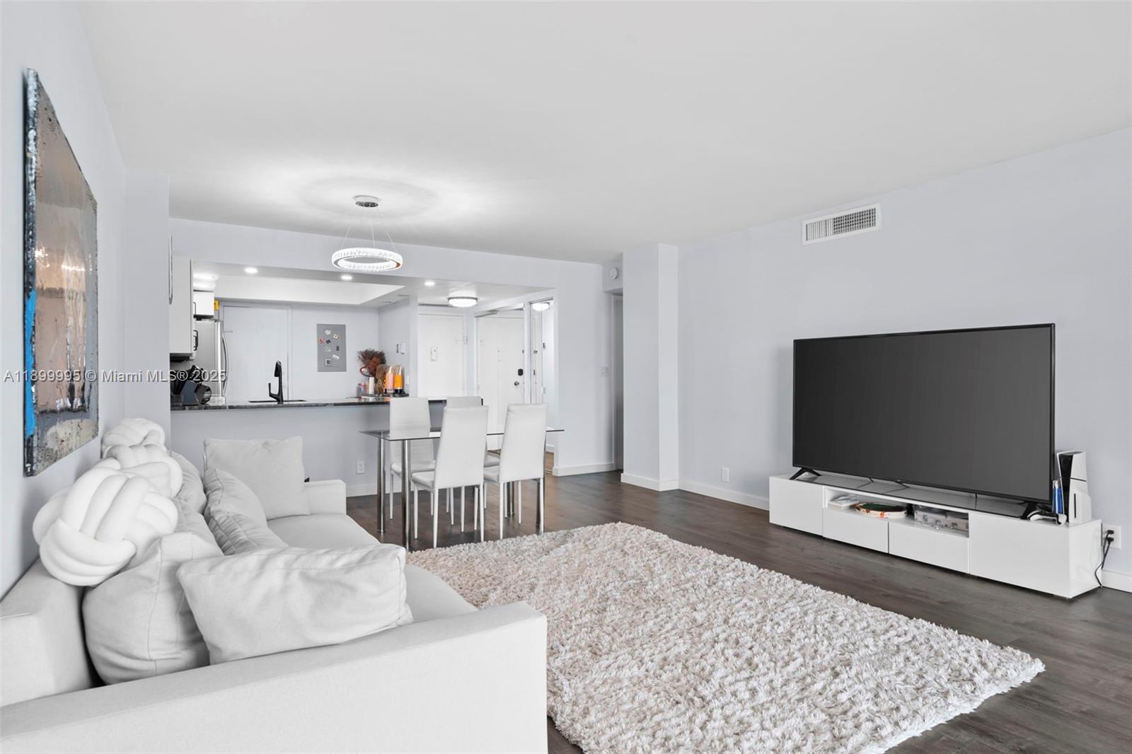 Condominium in Hallandale Beach - Photo 7