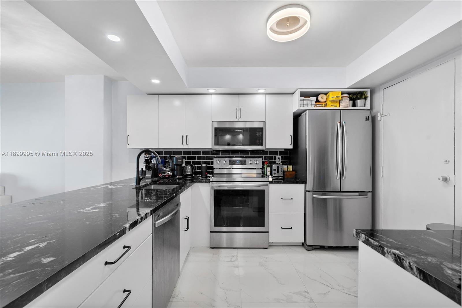 Condominium in Hallandale Beach - Photo 9