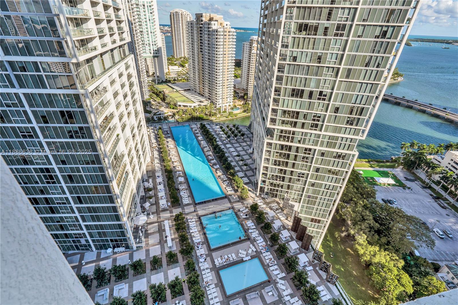 495 Brickell Ave #1510, Miami, FL, 33131 - Investment Condo. Photo #1