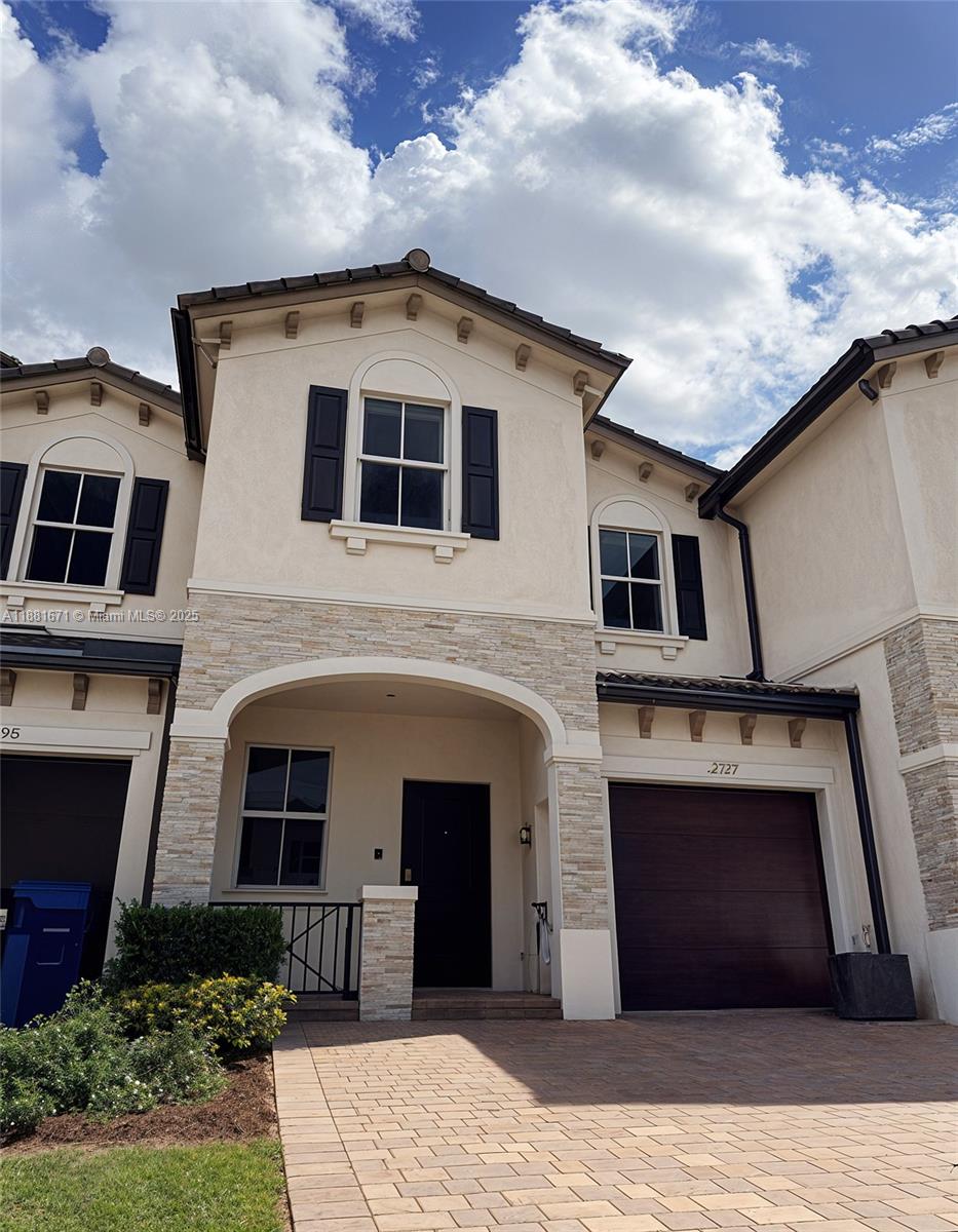 12727 NW 23rd Pl, Miami, FL, 33167 - Investment Condo. Photo #1