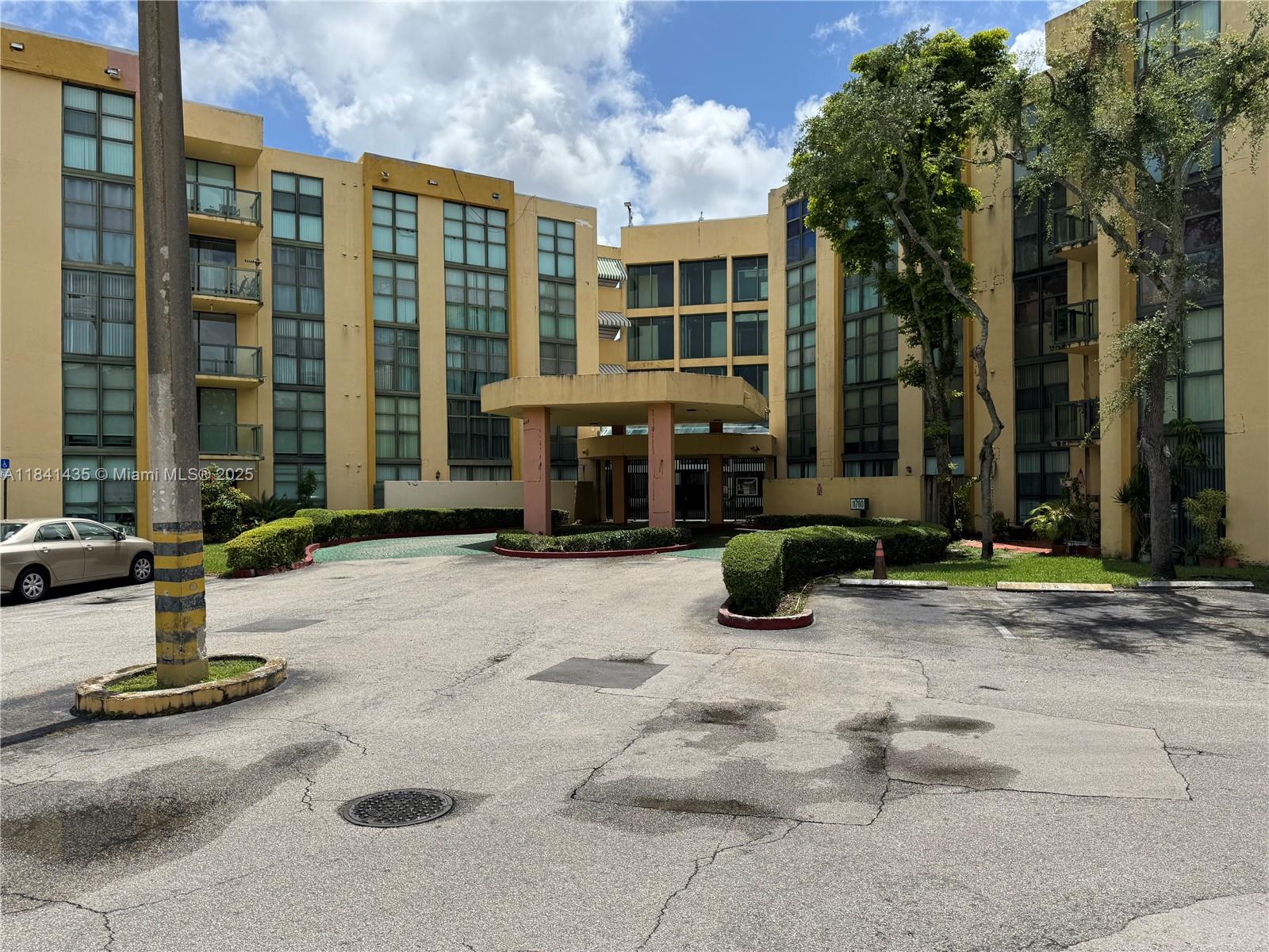 11780 SW 18th St #321-2, Miami, FL, 33175 - Investment Condo. Photo #1