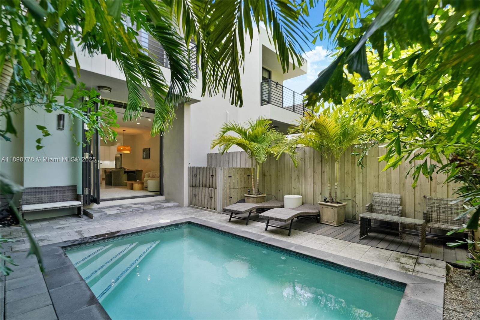 3110 Hibiscus St #3110, Miami, FL, 33133 - Investment Townhome. Photo #1