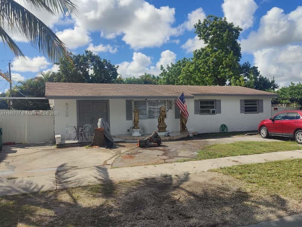 8300 SW 46th St, Miami, FL, 33155 - Investment Single Family Home. Photo #1