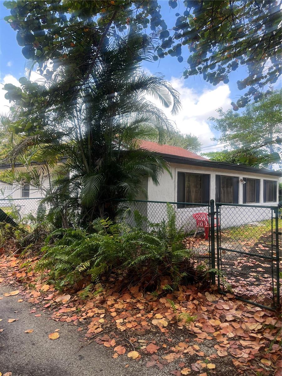 15260 NE 2nd Ave, Miami, FL, 33162 - Investment Single Family Home. Photo #1