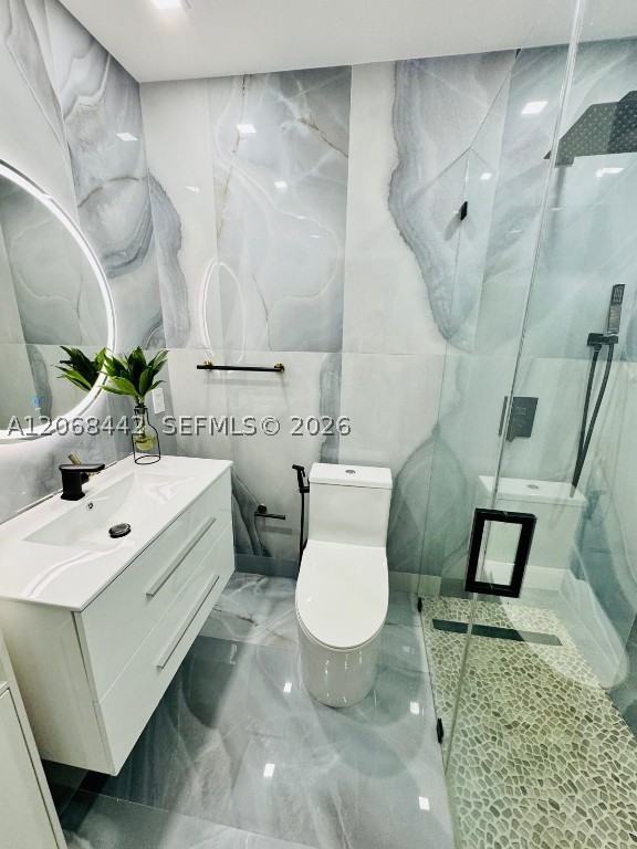 Condominium in Hialeah - Photo 5