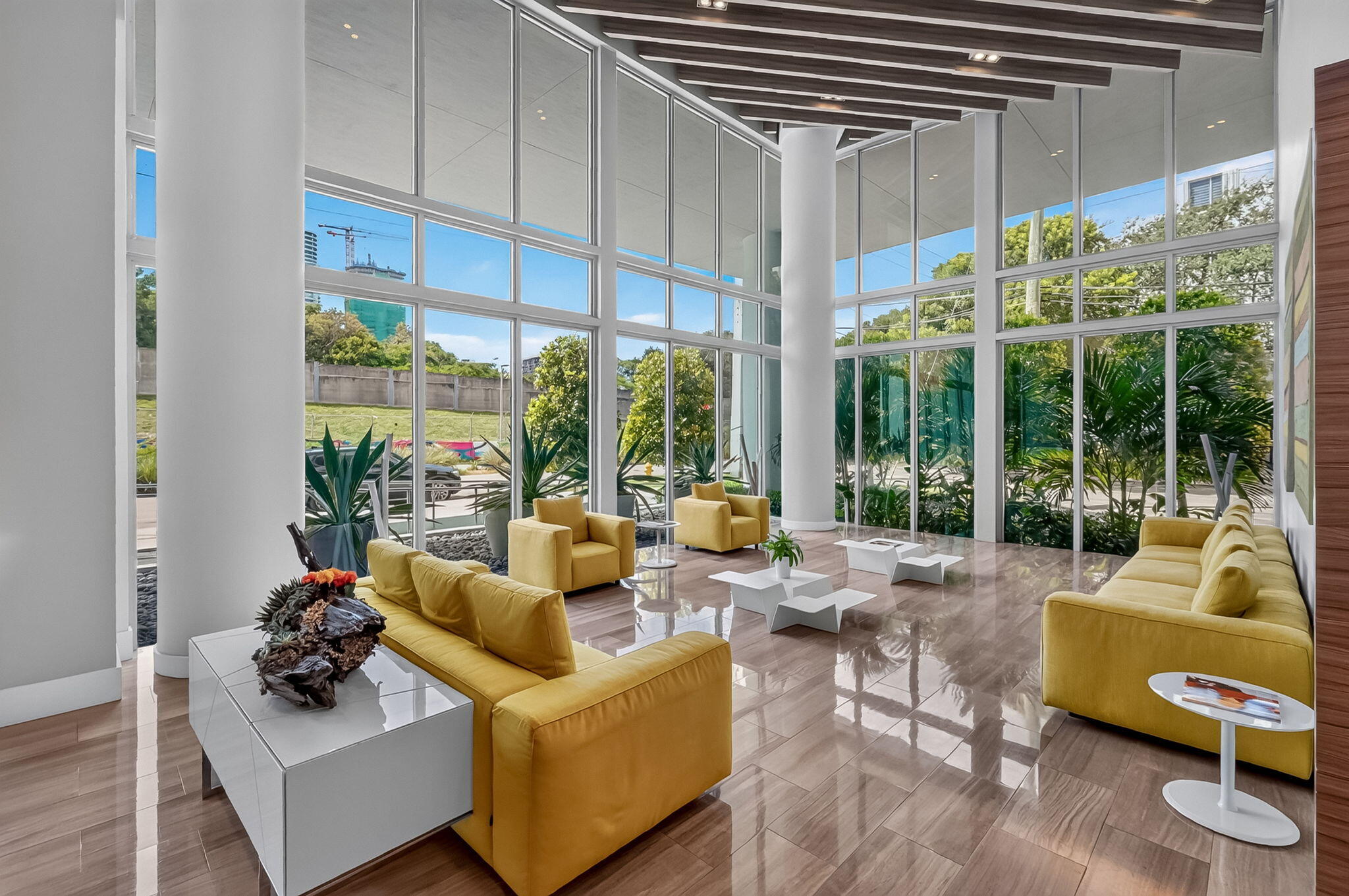 1600 SW 1ST #413, Miami, FL, 33129 - Investment Condo. Photo #1
