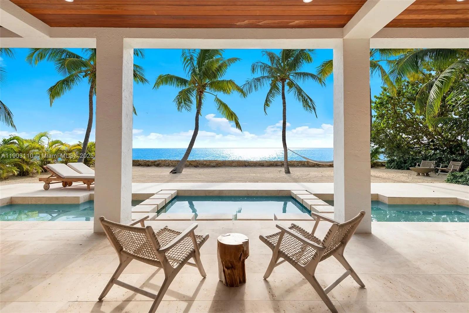 Single Family Residence in Key Largo - Photo 3