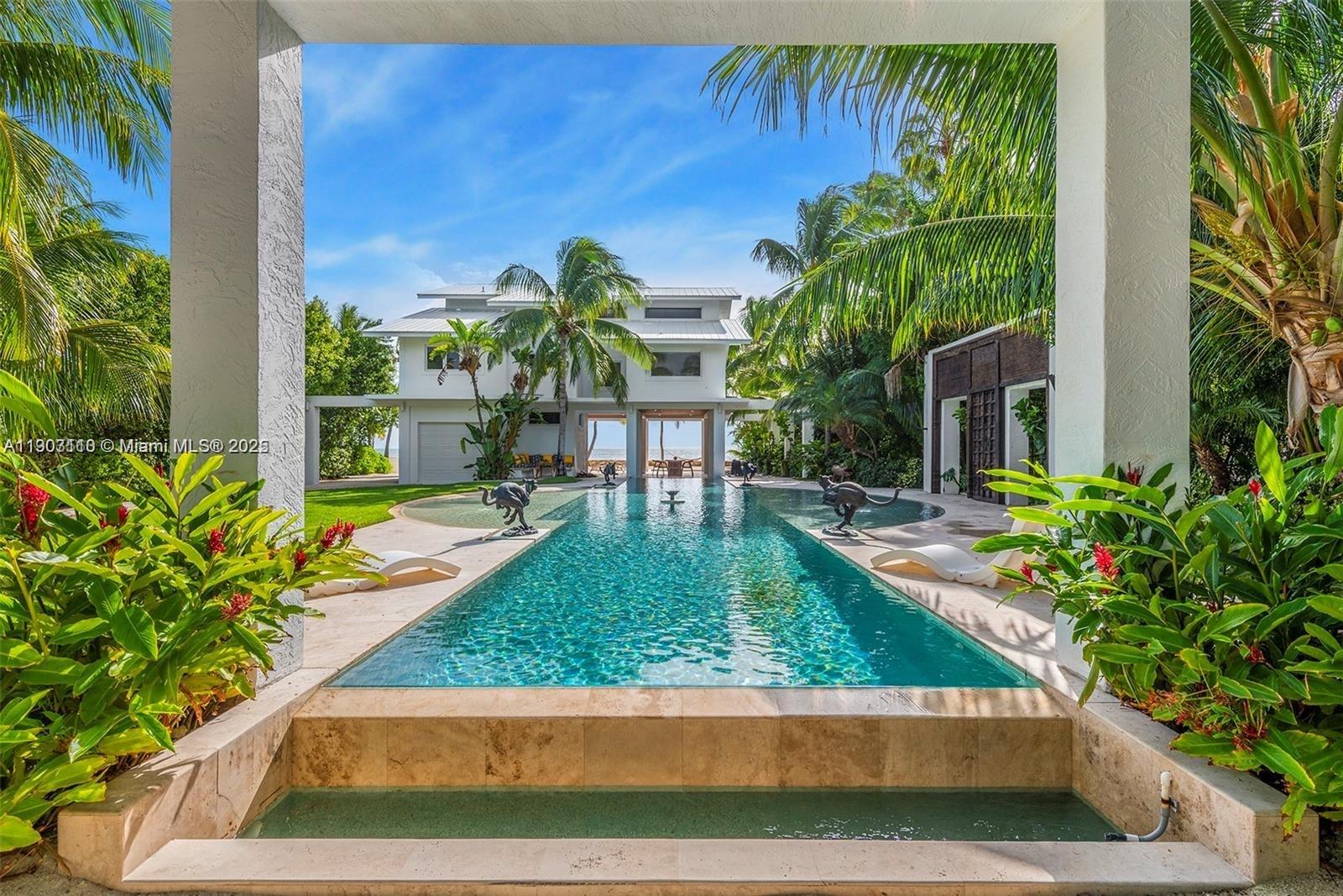 Single Family Residence in Key Largo - Photo 4