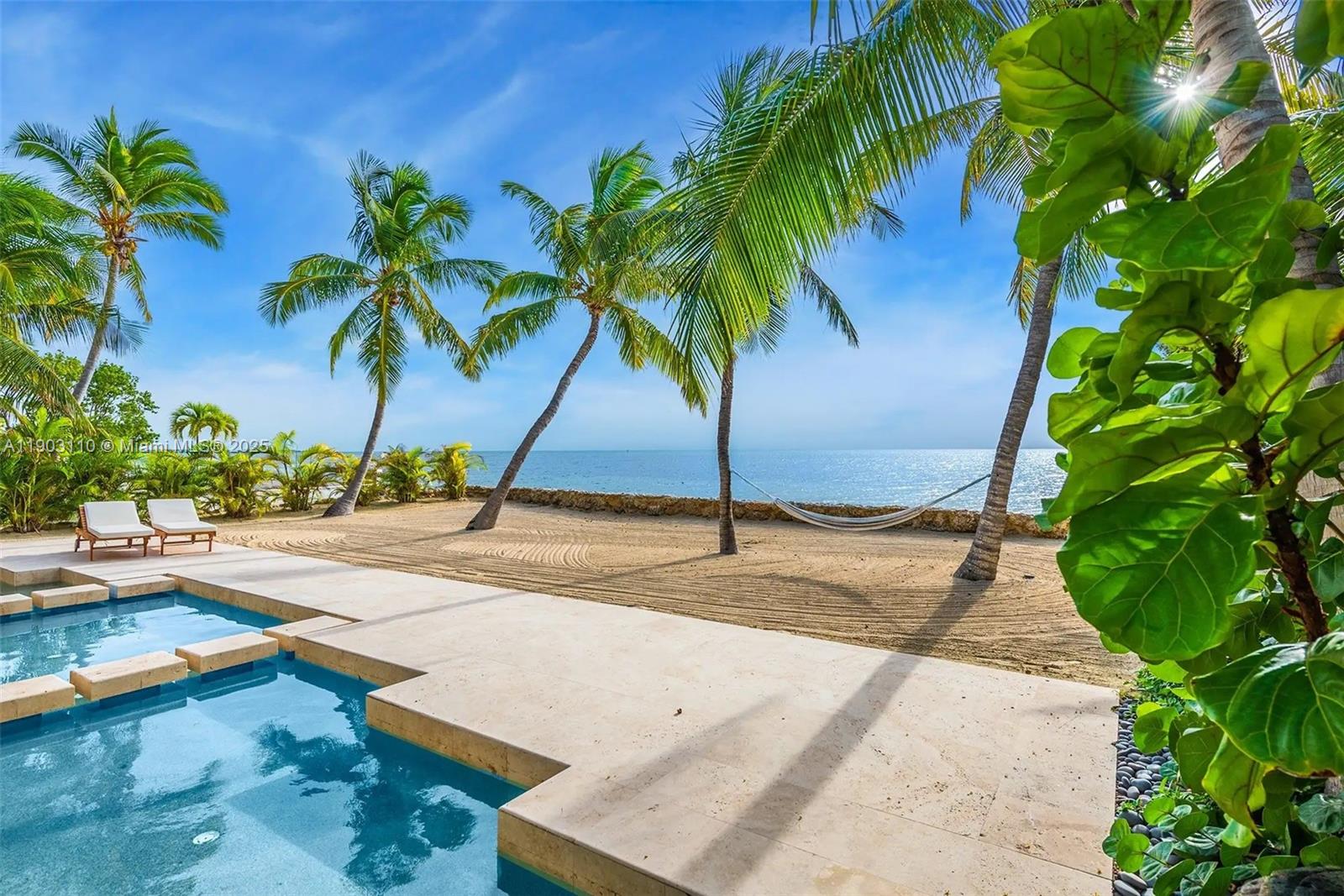 Single Family Residence in Key Largo - Photo 5