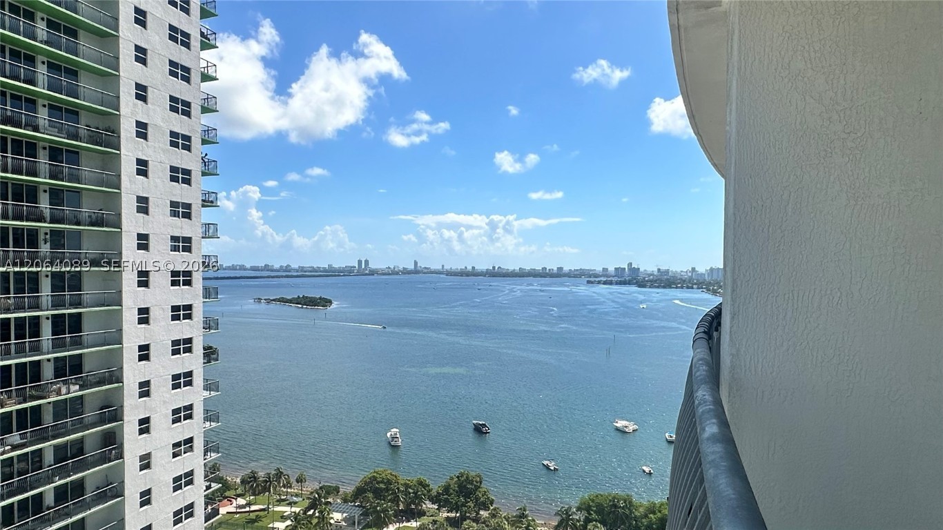 1750 N Bayshore #2607, Miami, FL, 33132 - Investment Condo. Photo #1
