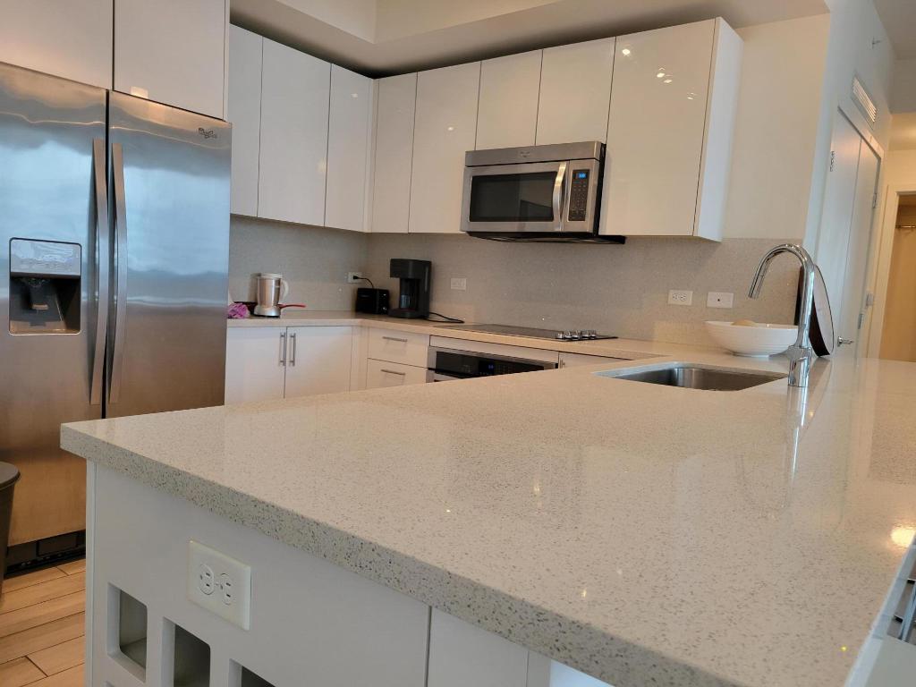 999 SW 1st #1914, Miami, FL, 33130 - Investment Condo. Photo #1