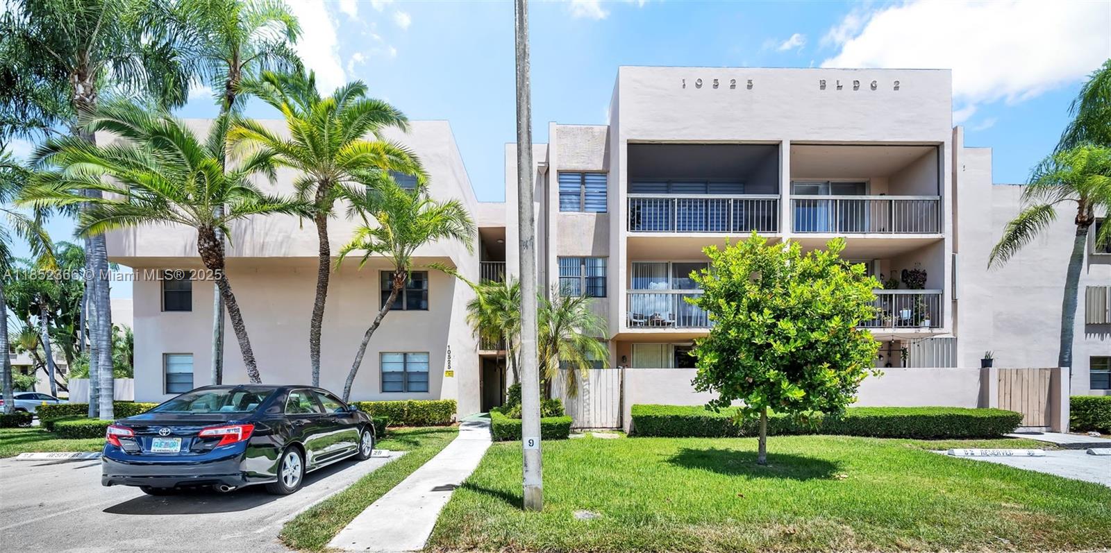 10525 SW 112th Ave #113, Miami, FL, 33176 - Investment Condo. Photo #1
