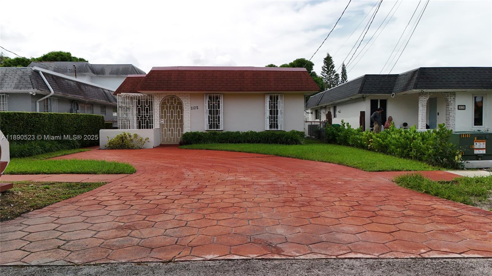 2102 SW 58th Ct, Miami, FL, 33155 - Investment Single Family Home. Photo #1