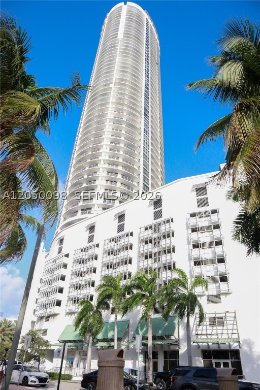 1750 N Bayshore #3411, Miami, FL, 33132 - Investment Condo. Photo #1