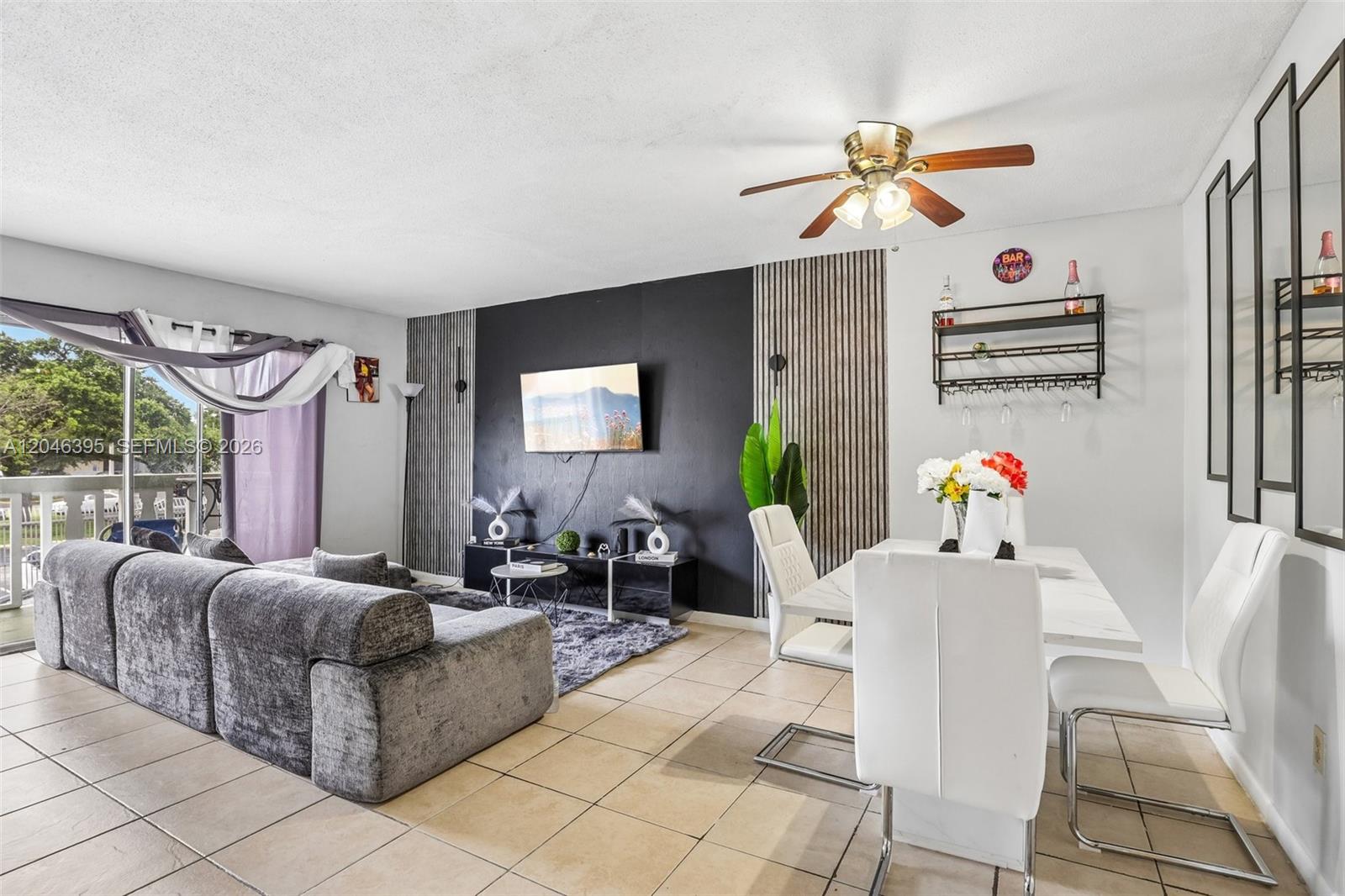 15225 NE 6th #B208, Miami, FL, 33162 - Investment Condo. Photo #1