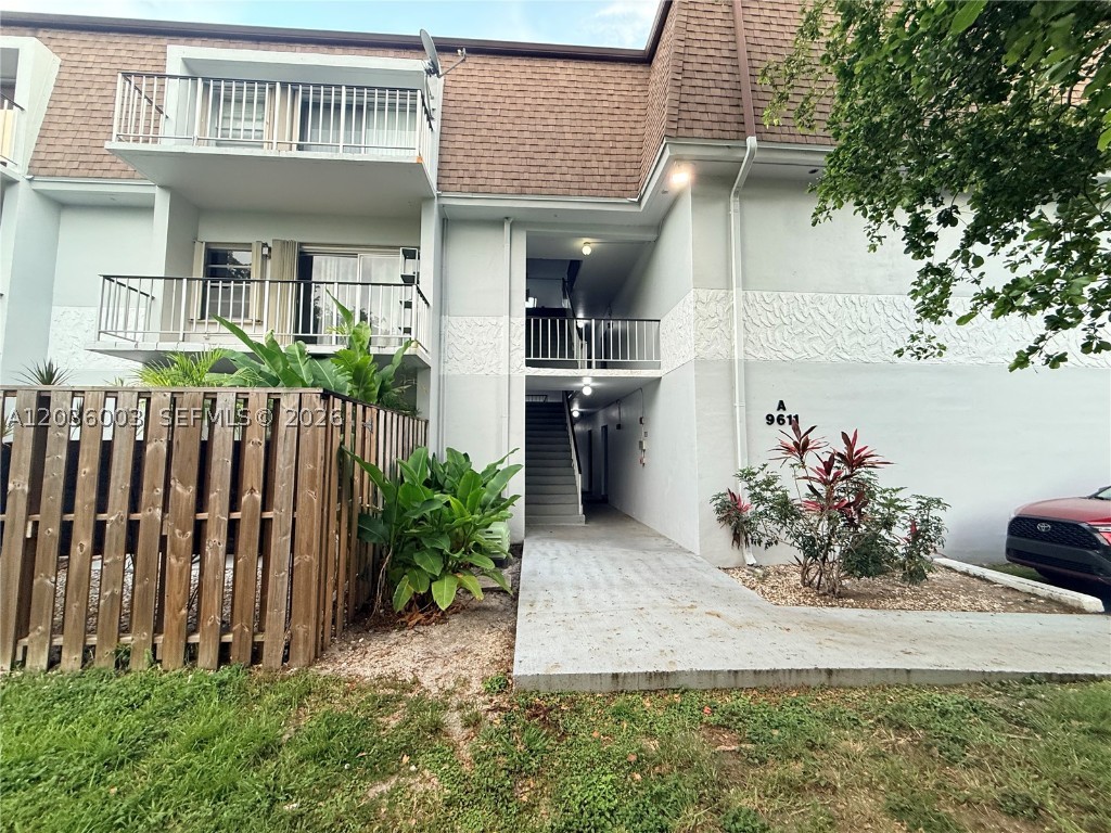 9611 SW 77th #108A, Miami, FL, 33156 - Investment Condo. Photo #1