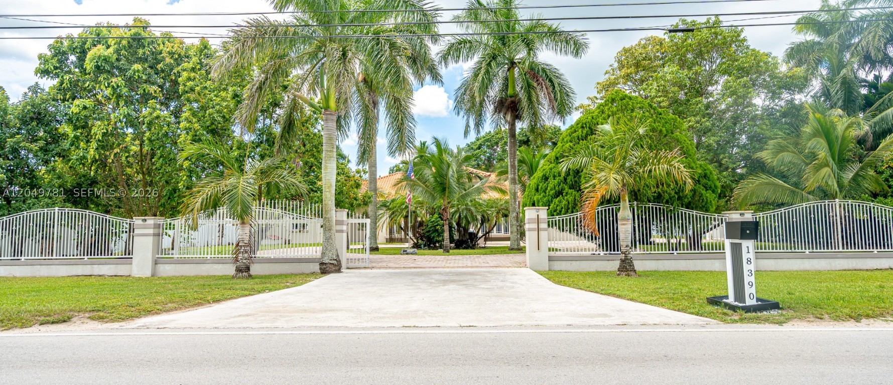 18390 SW 200th, Miami, FL, 33187 - Investment Single Family Home. Photo #1