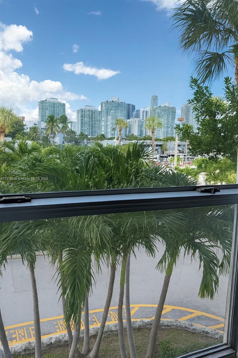 Condominium in Sunny Isles Beach - Photo 8