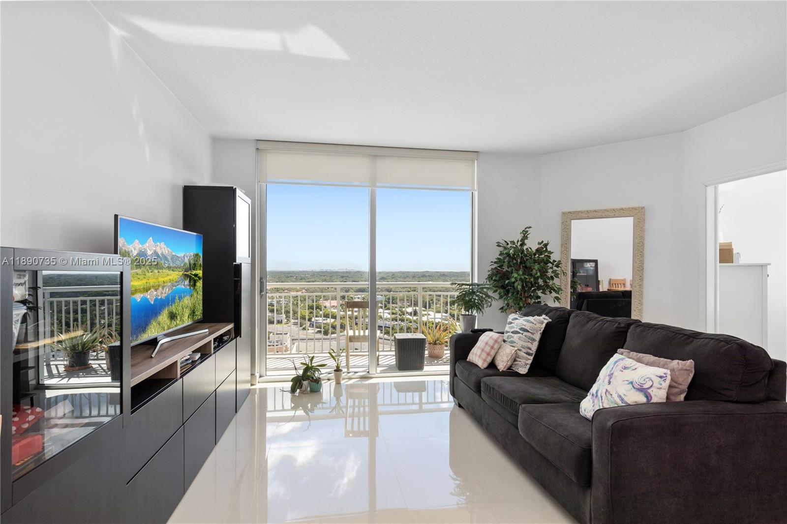 9055 SW 73rd Ct #1603, Miami, FL, 33156 - Investment Condo. Photo #1