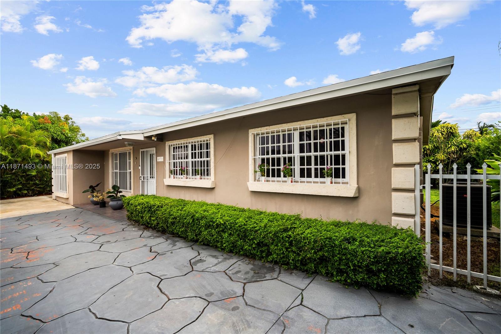 4931 SW 102nd Ct, Miami, FL, 33165 - Investment Single Family Home. Photo #1