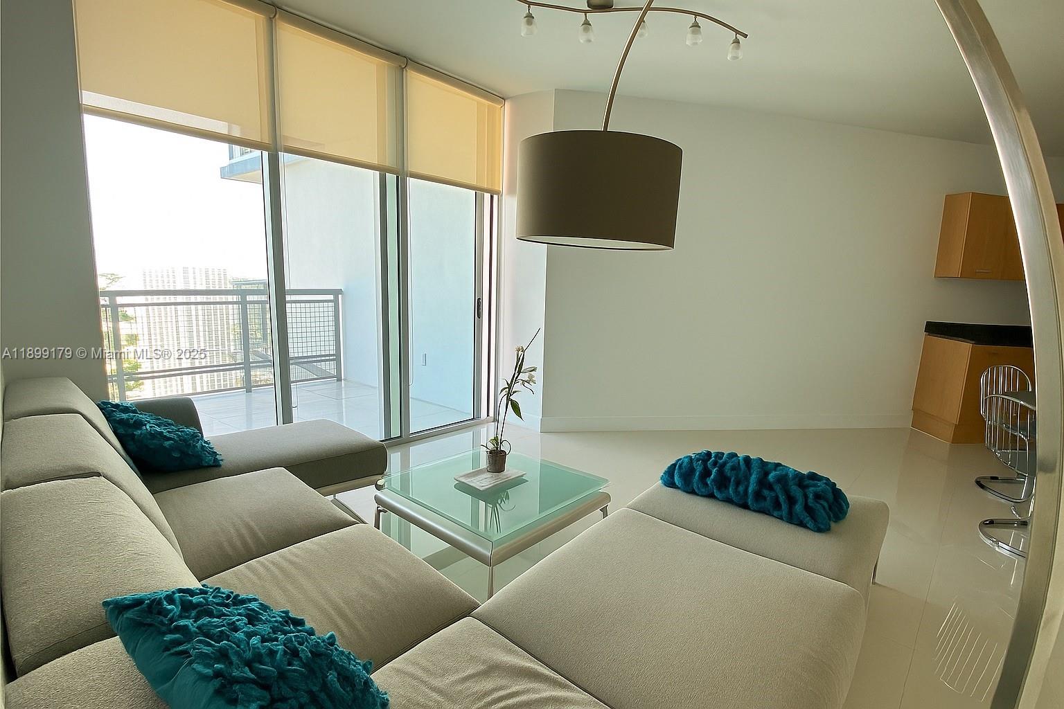 350 S Miami Ave #3811, Miami, FL, 33130 - Investment Condo. Photo #1