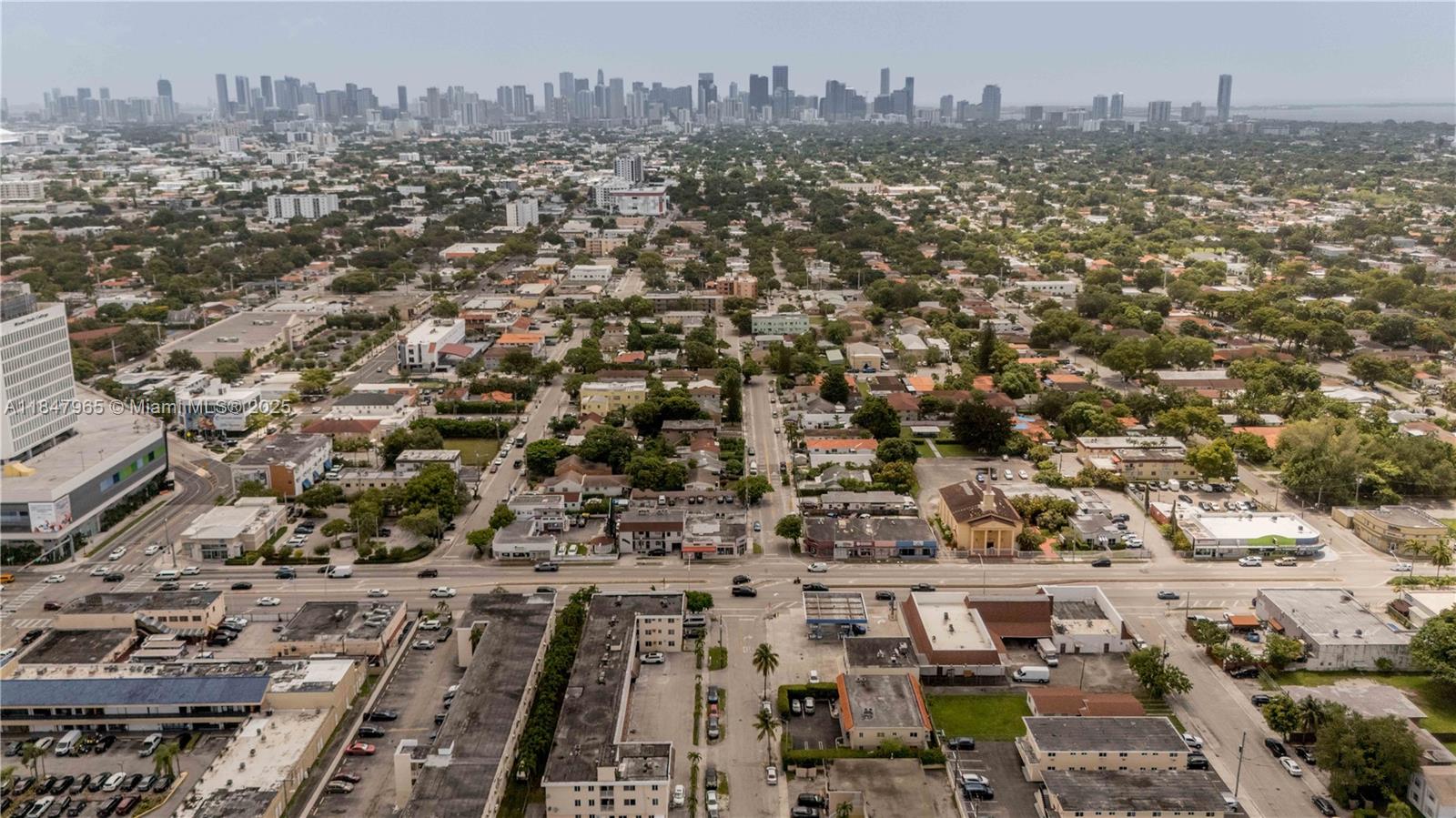 2921 SW 10th St #23, Miami, FL, 33135 - Investment Condo. Photo #1