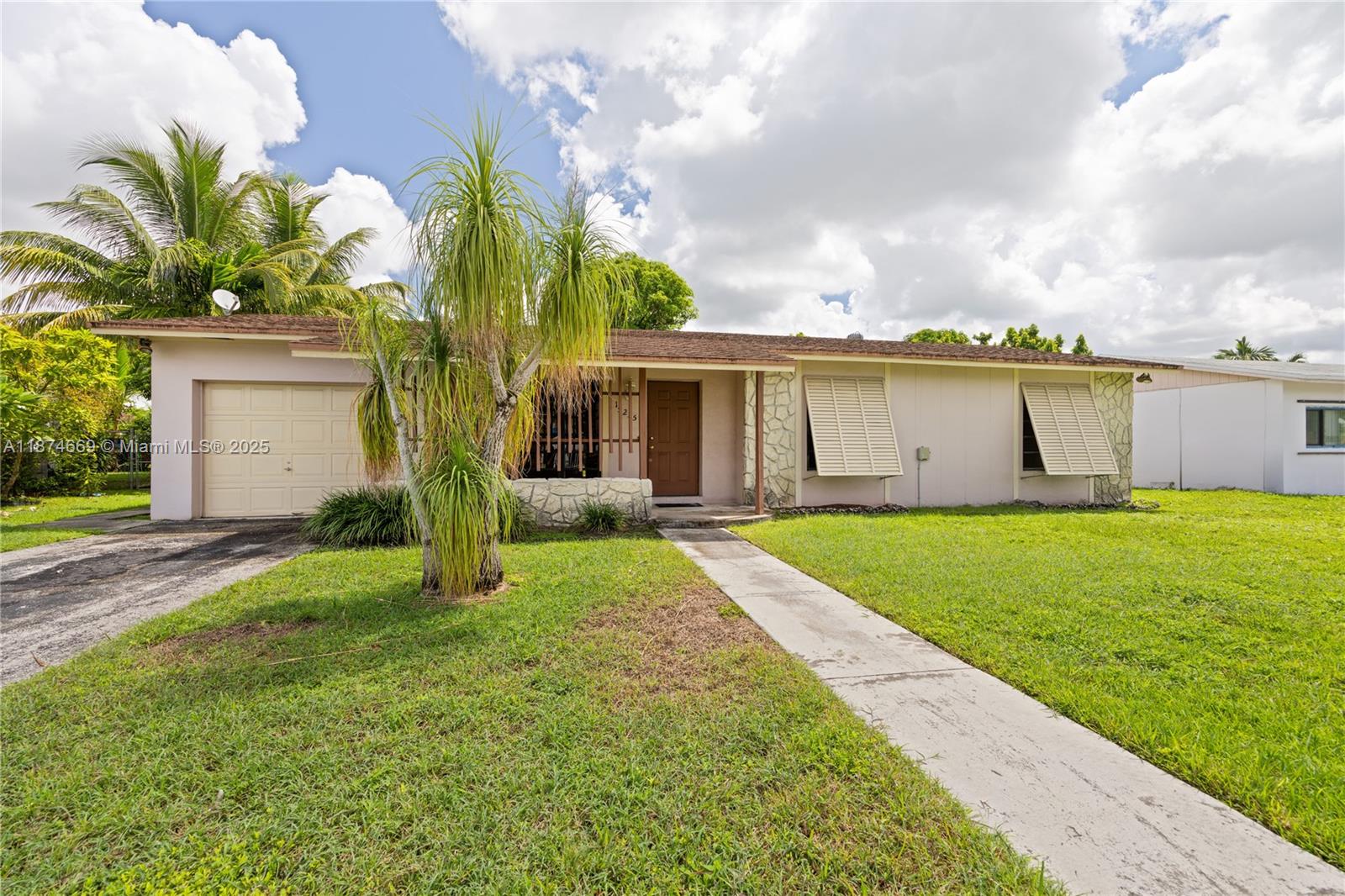 15235 SW 108th Ct, Miami, FL, 33157 - Investment Single Family Home. Photo #1