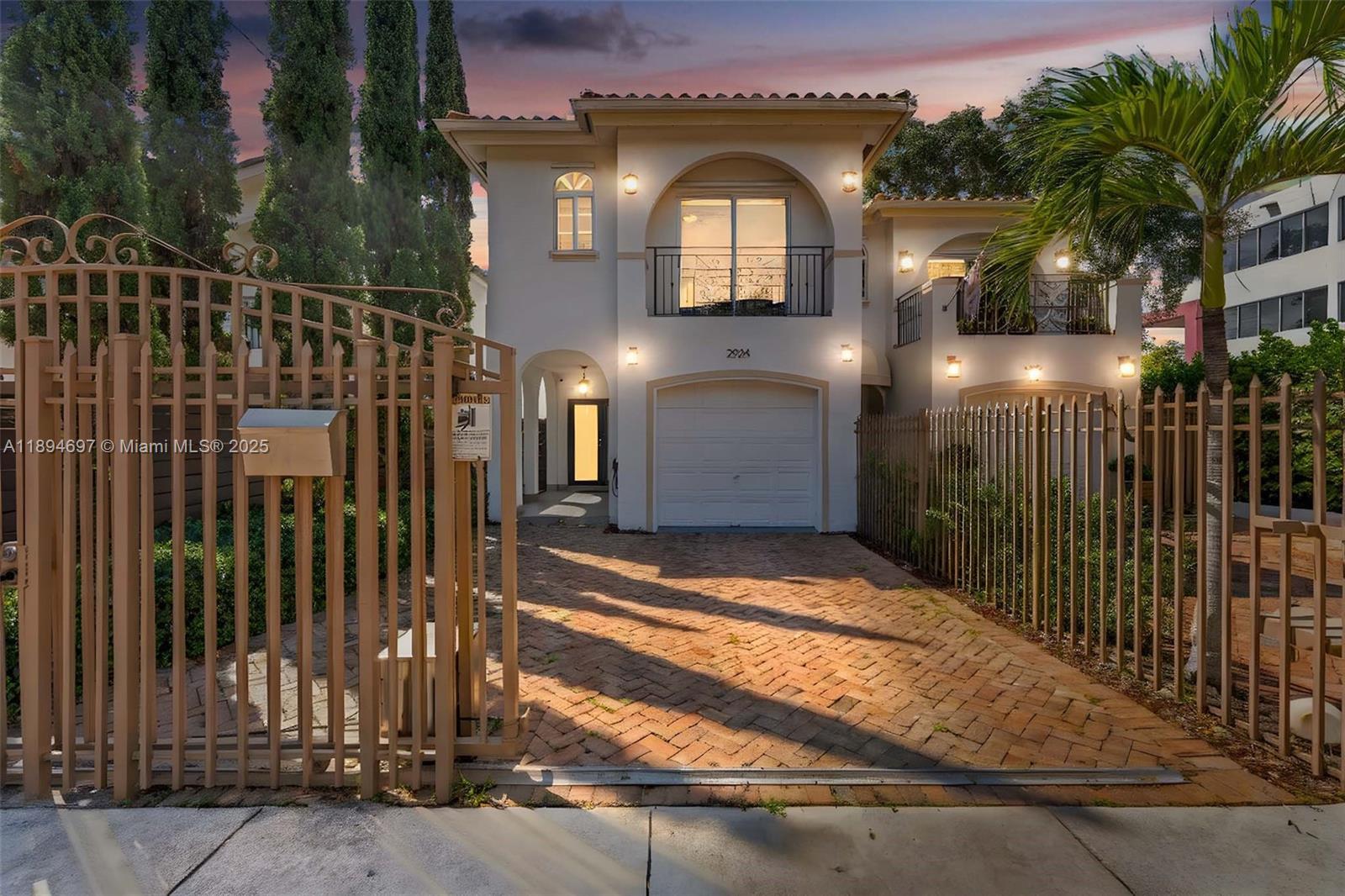 2924 Bridgeport Ave, Miami, FL, 33133 - Investment Townhome. Photo #1