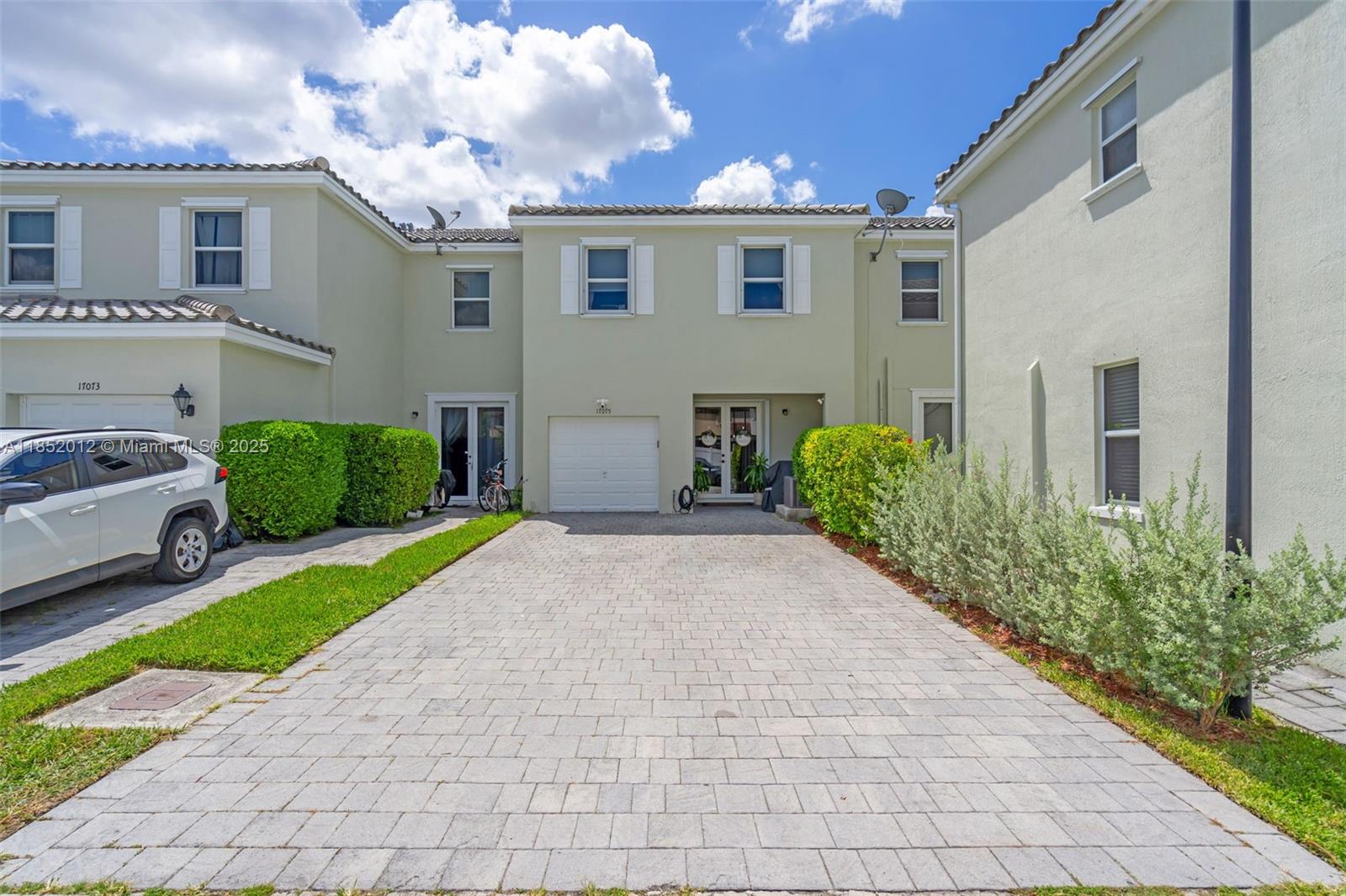 17075 SW 93rd St, Miami, FL, 33196 - Investment Townhome. Photo #1