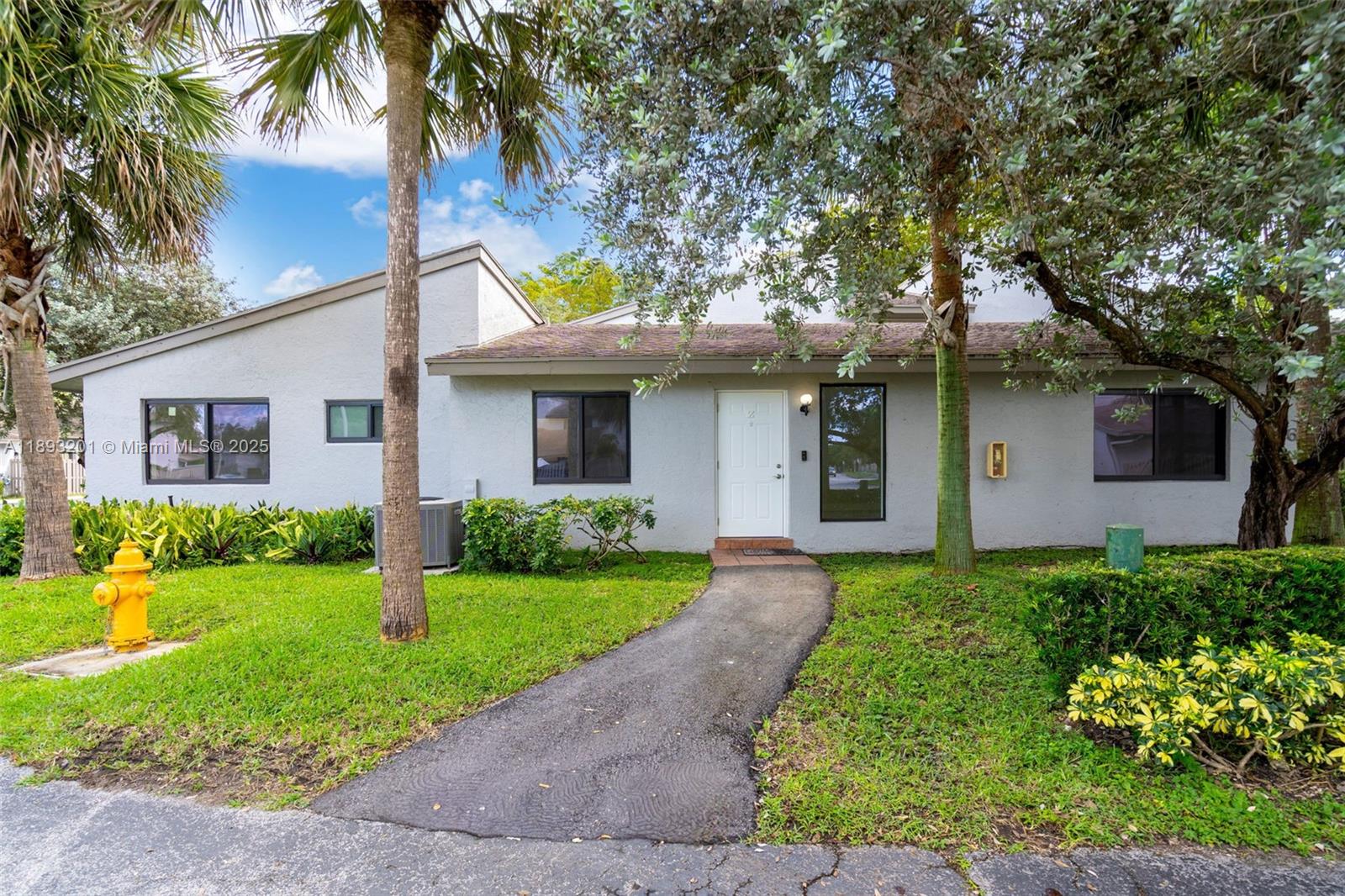 10669 SW 113th Pl #84Z, Miami, FL, 33176 - Investment Condo. Photo #1