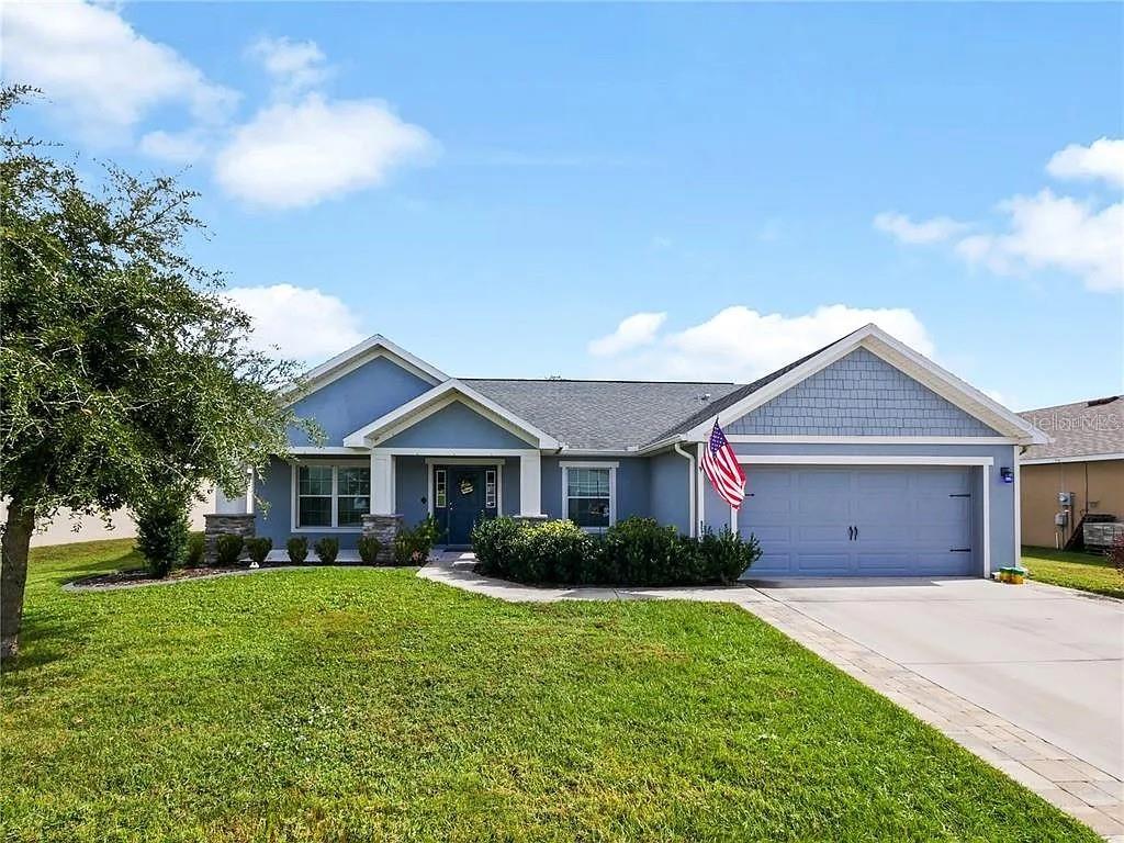 Single Family Residence in Lake Alfred - Photo 1