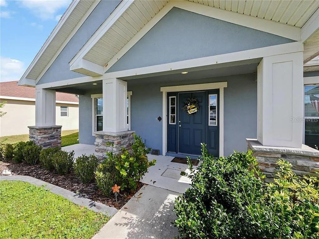 Single Family Residence in Lake Alfred - Photo 4