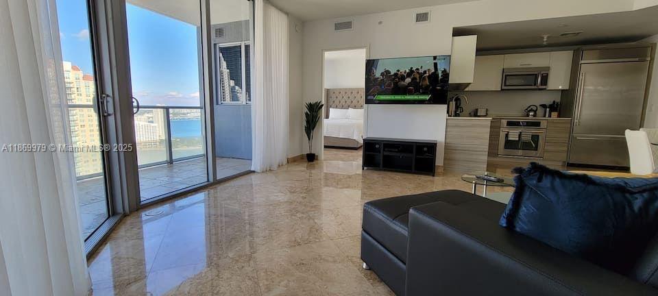 1300 Brickell Bay Dr #3007, Miami, FL, 33131 - Investment Condo. Photo #1