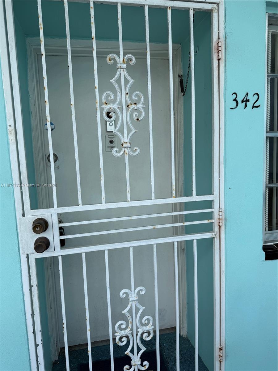 1501 NE Miami Gardens Dr #342, Miami, FL, 33179 - Investment Condo. Photo #1