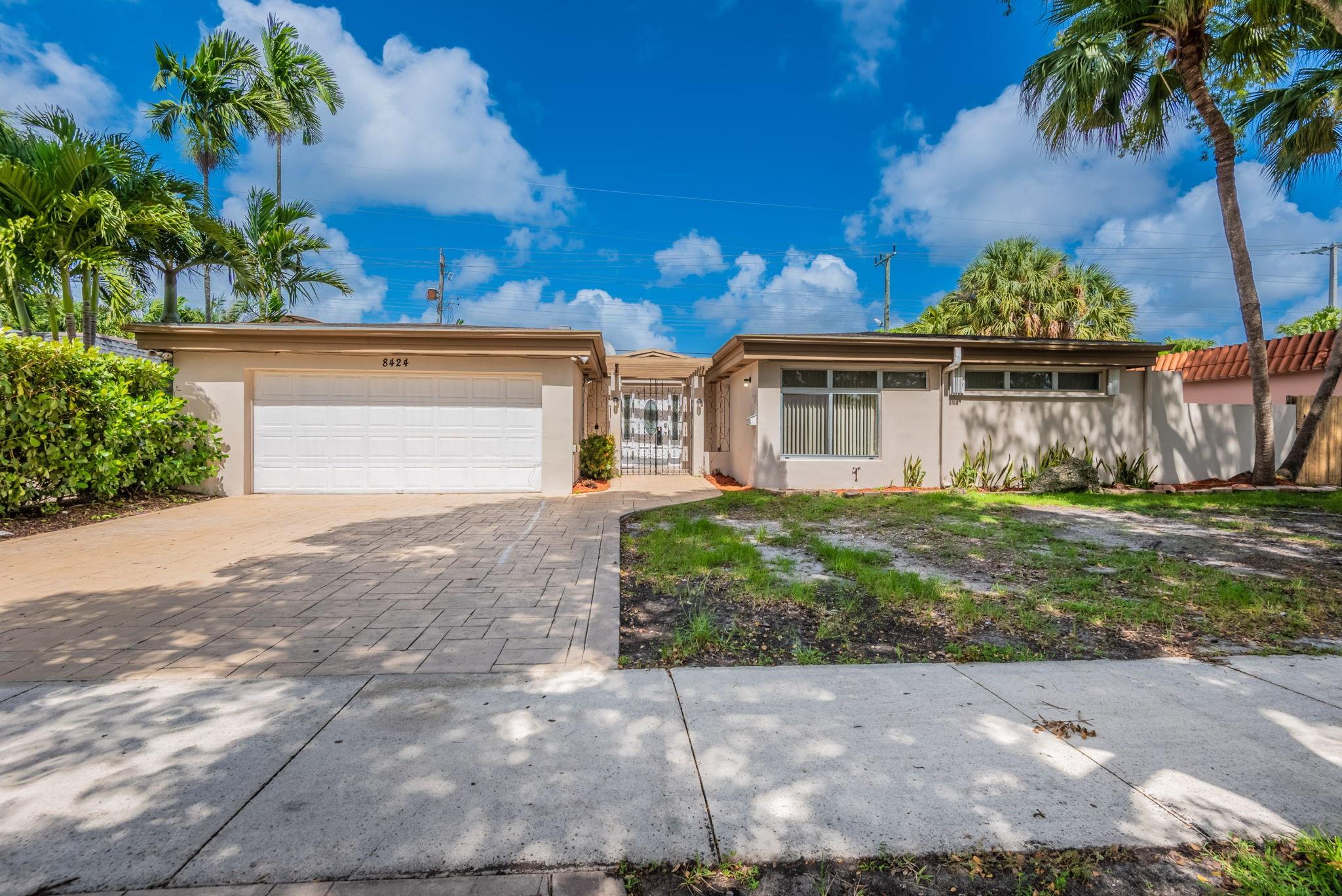 8424 SW 102nd Pl, Miami, FL, 33173 - Investment Single Family Home. Photo #1