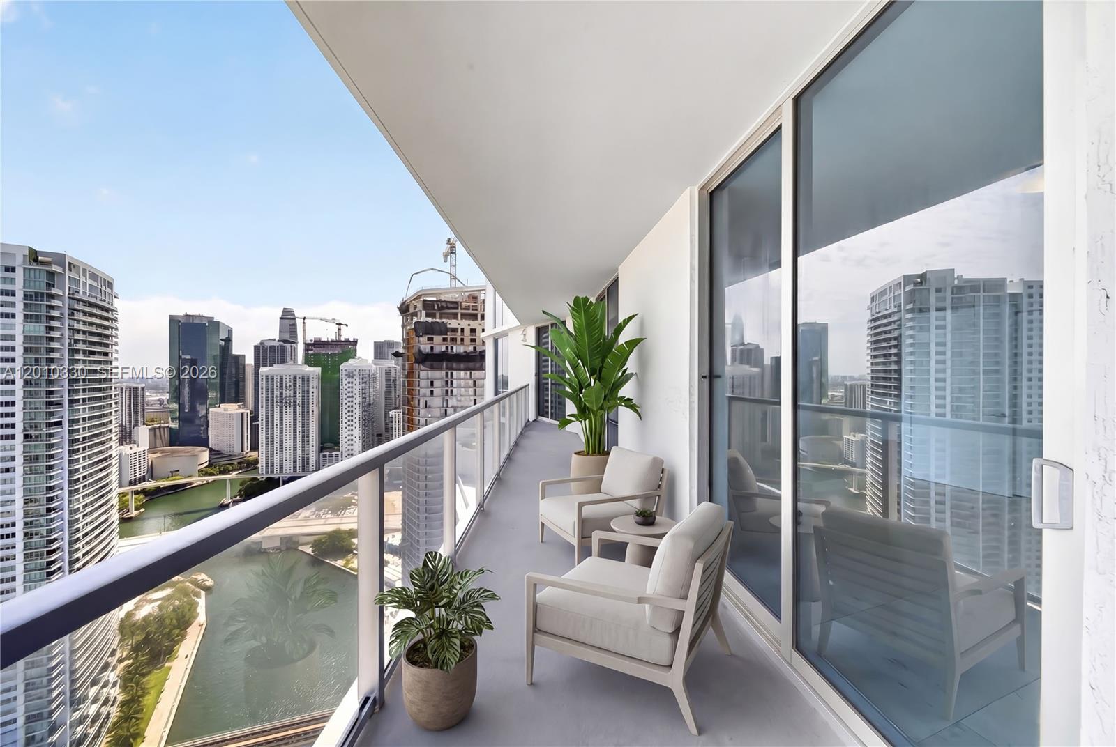 185 SW 7th #4209, Miami, FL, 33130 - Investment Condo. Photo #1