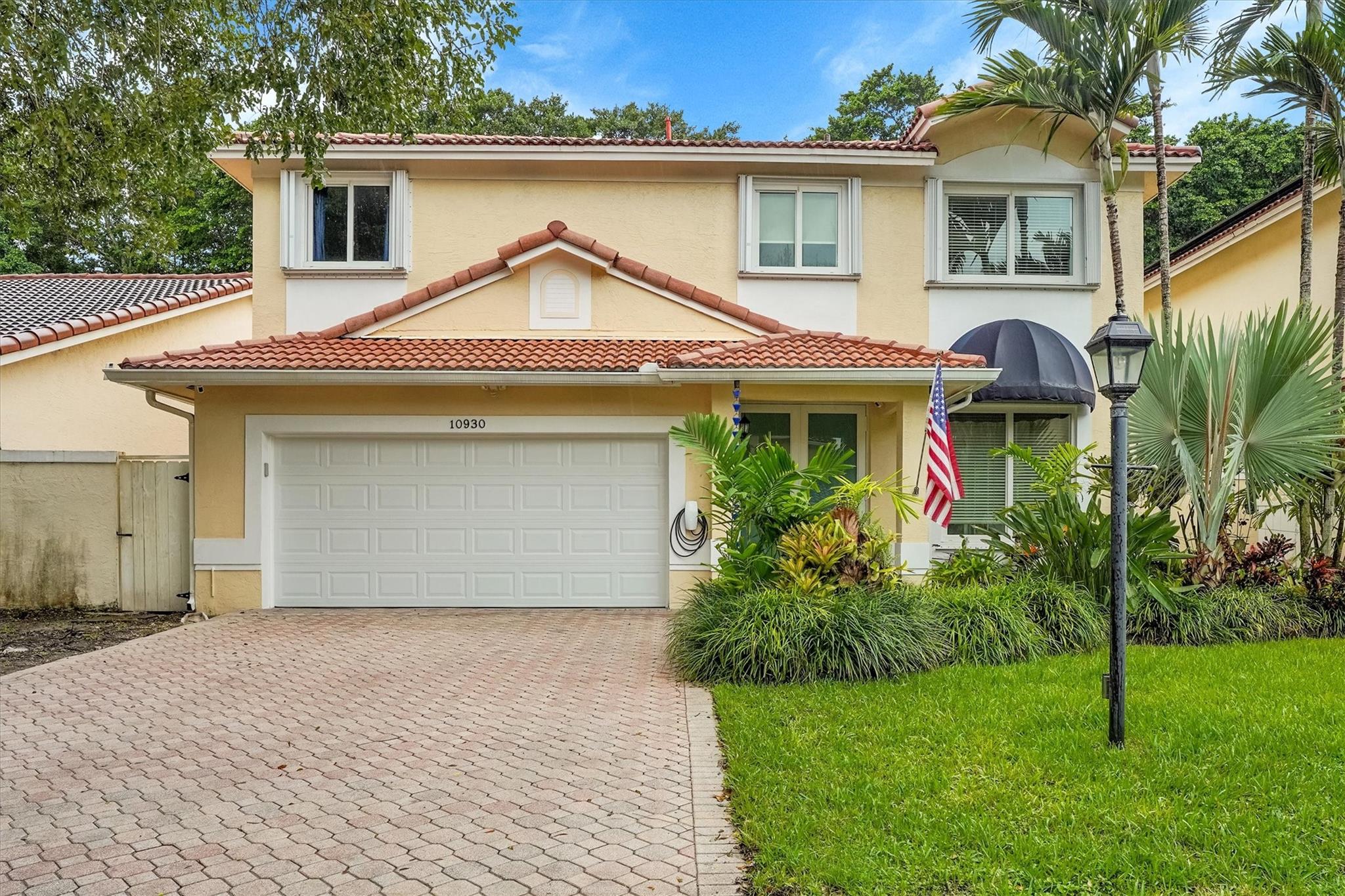 10930 SW 153 CT, Miami, FL, 33196 - Investment Single Family Home. Photo #1