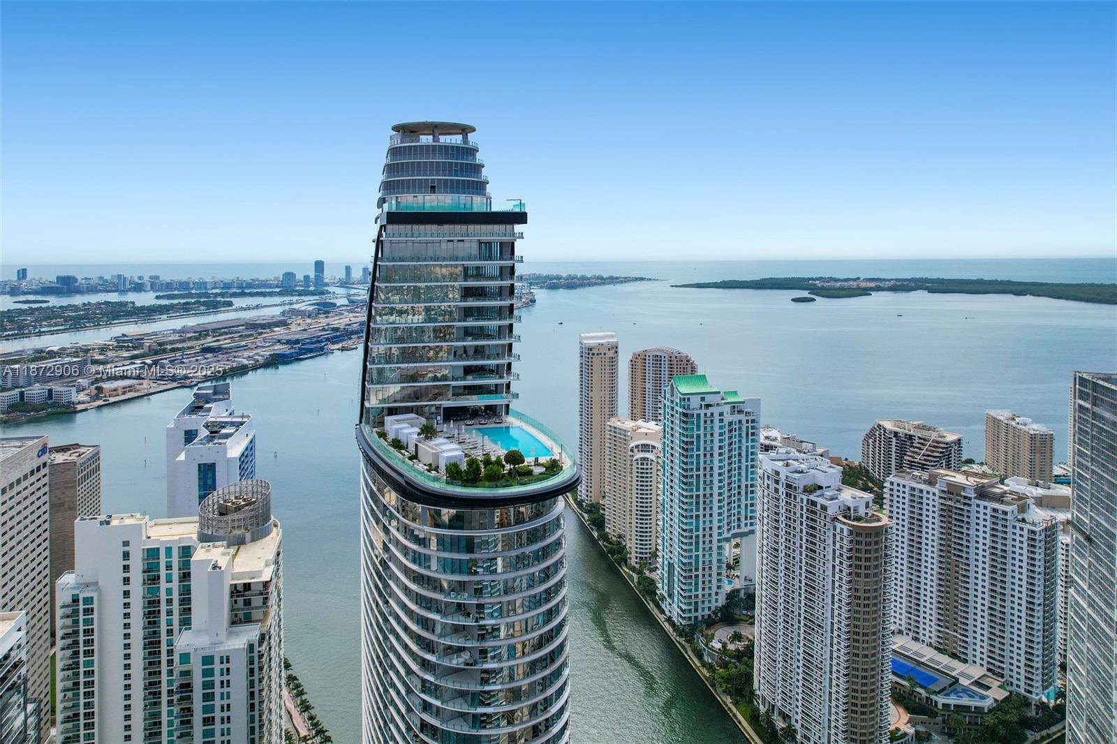300 Biscayne Blvd Way #PH6001, Miami, FL, 33131 - Investment Condo. Photo #1
