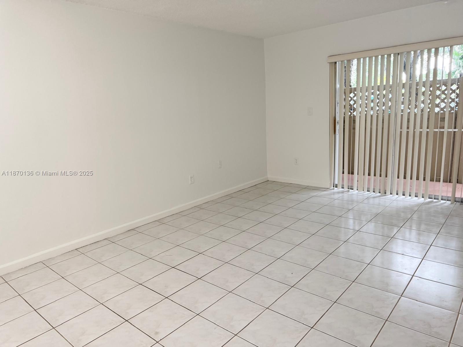 8500 SW 109th Ave #6-118, Miami, FL, 33173 - Investment Condo. Photo #1