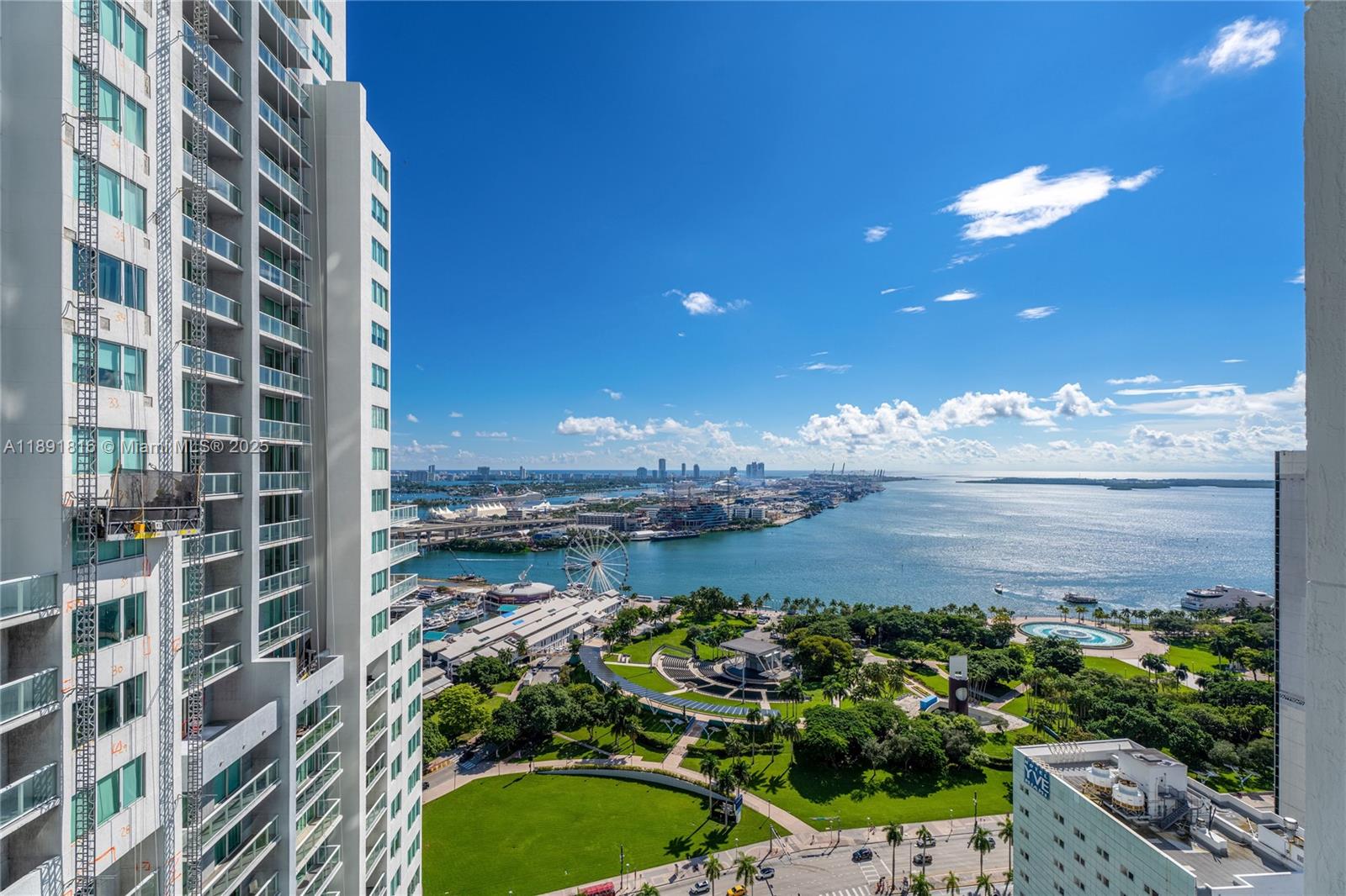 253 NE 2nd St #3203, Miami, FL, 33132 - Investment Condo. Photo #1